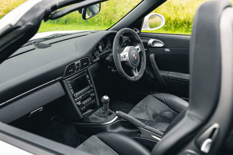 Porsche 997.2 Carrera GTS