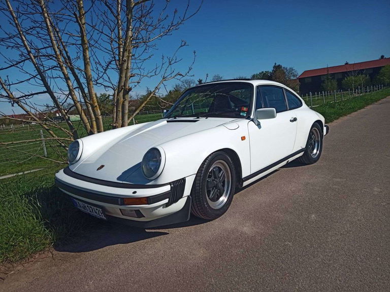 Porsche 911 Carrera 3.2