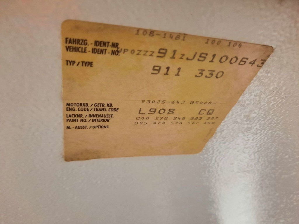 Porsche 911 Carrera 3.2