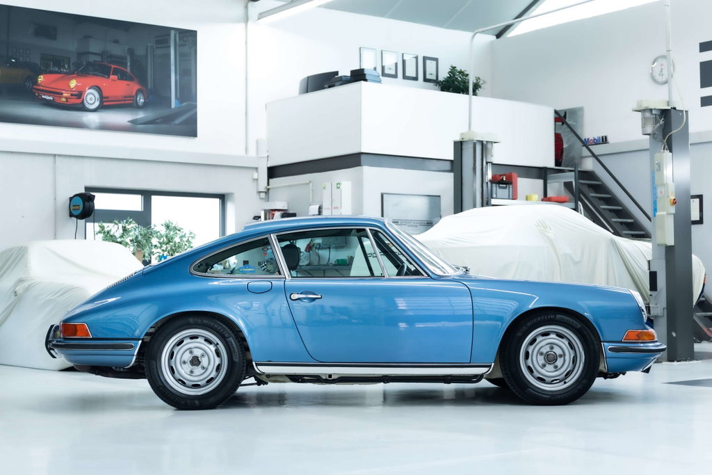 Porsche 911 T (US)