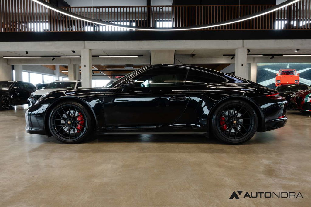 Porsche 991.2 Carrera 4 GTS
