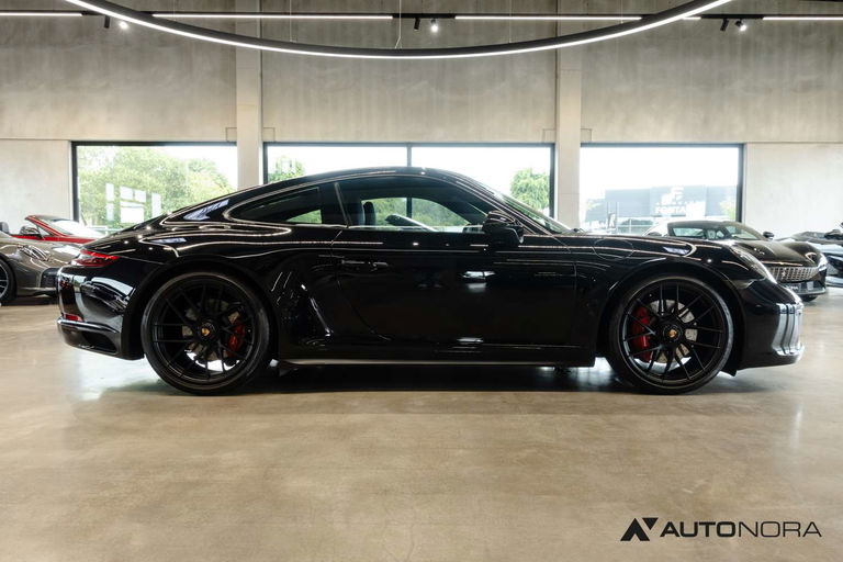 Porsche 991.2 Carrera 4 GTS