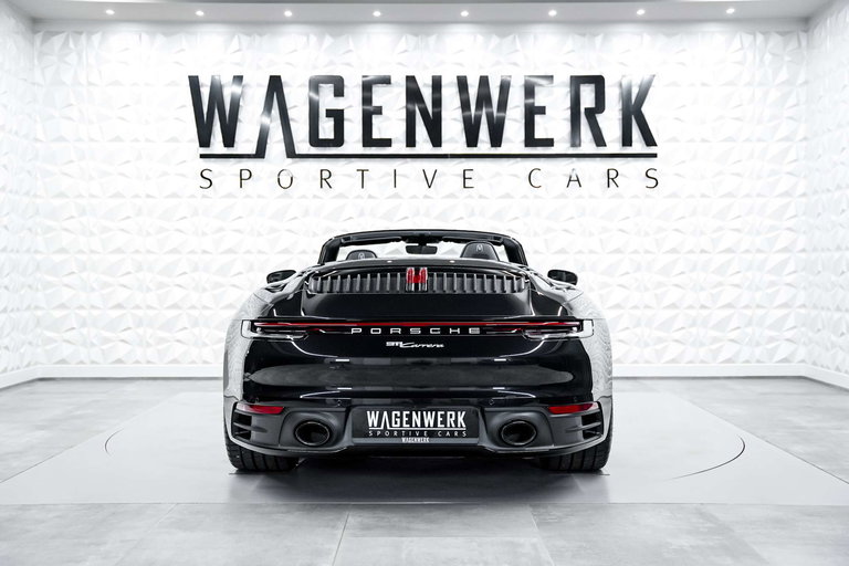 Porsche 992 Carrera
