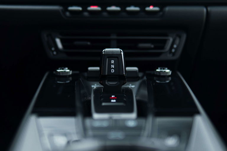 Porsche 992 Carrera 4