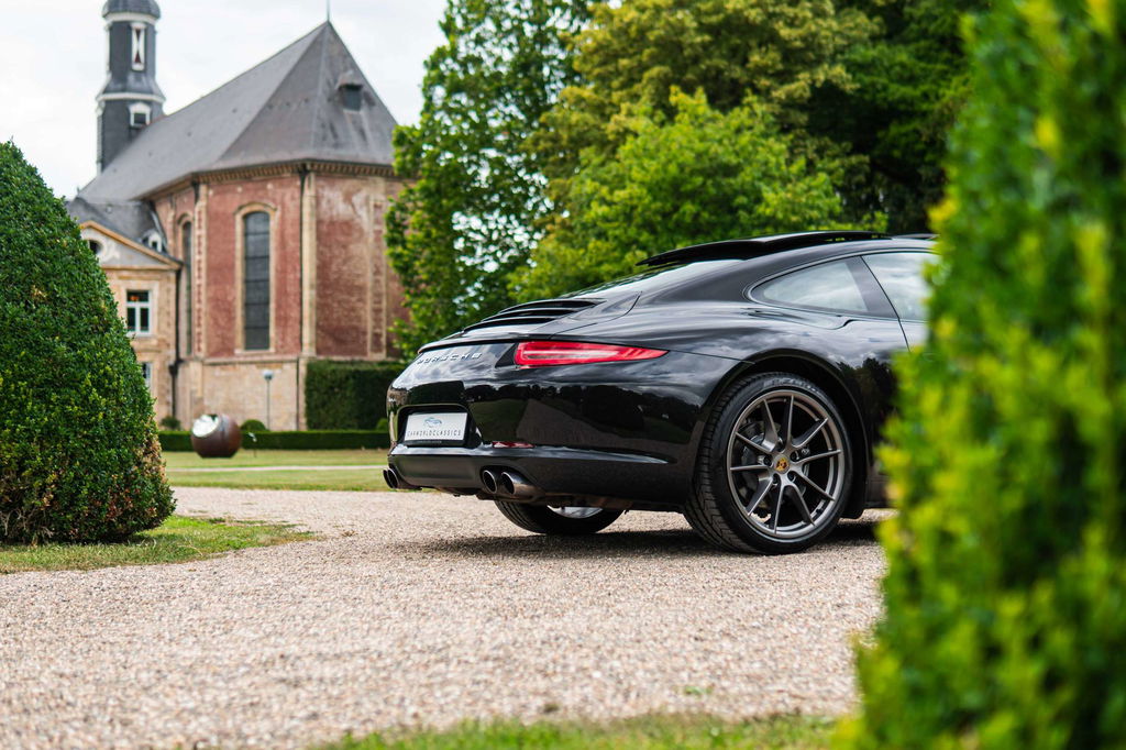 Porsche 991 Carrera