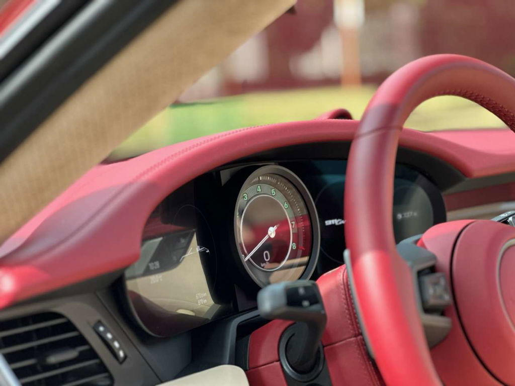 Porsche 992 Heritage Design Edition