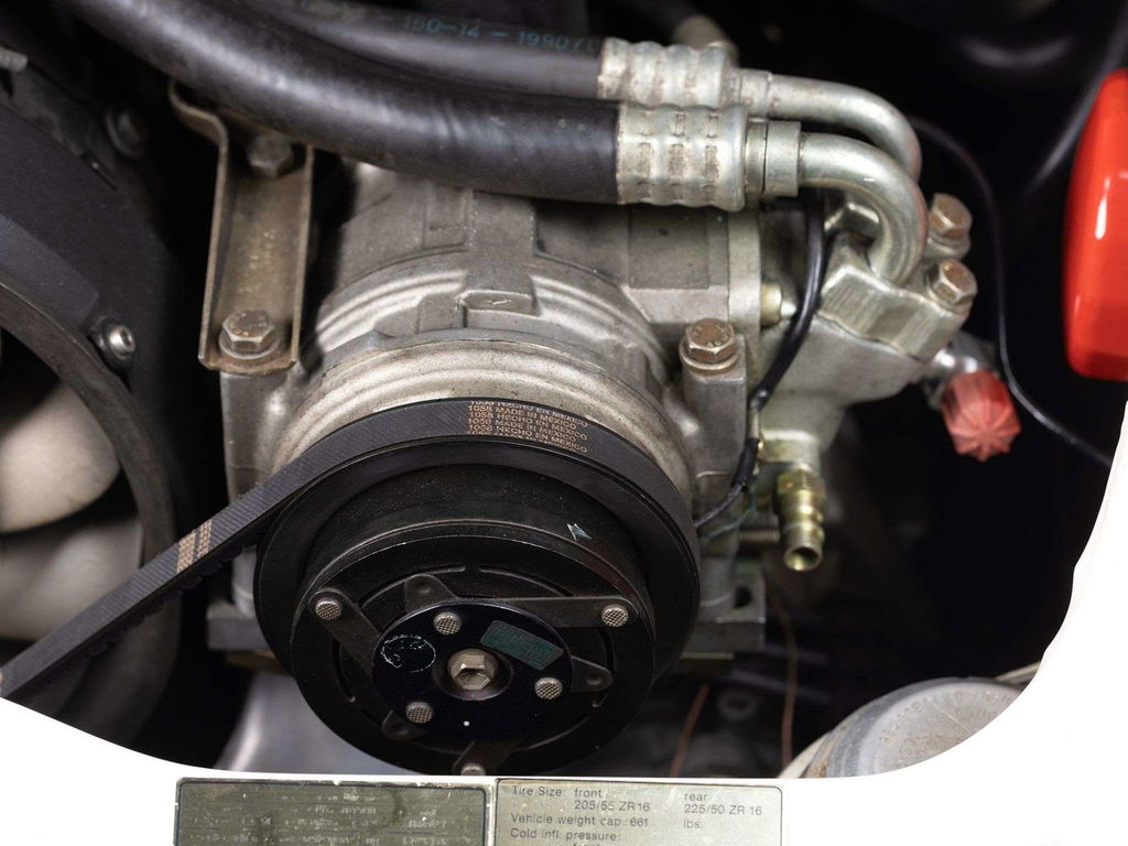 Porsche 964 Carrera 4