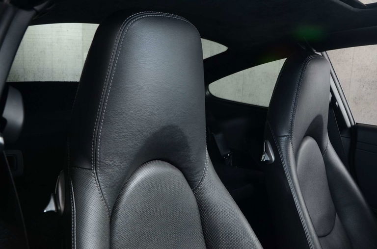 Porsche 997.2 Carrera Black Edition