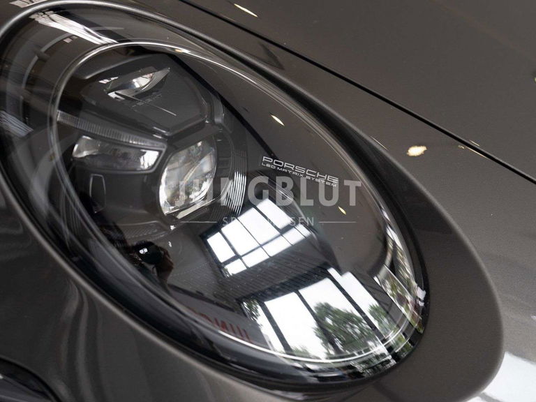 Porsche 992 Carrera GTS