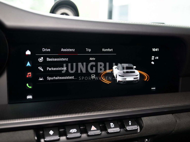 Porsche 992 Carrera GTS