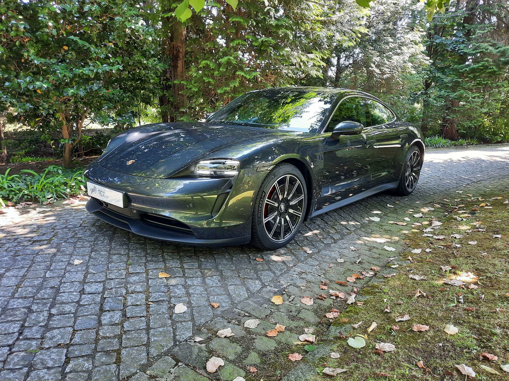 Porsche Taycan 4S