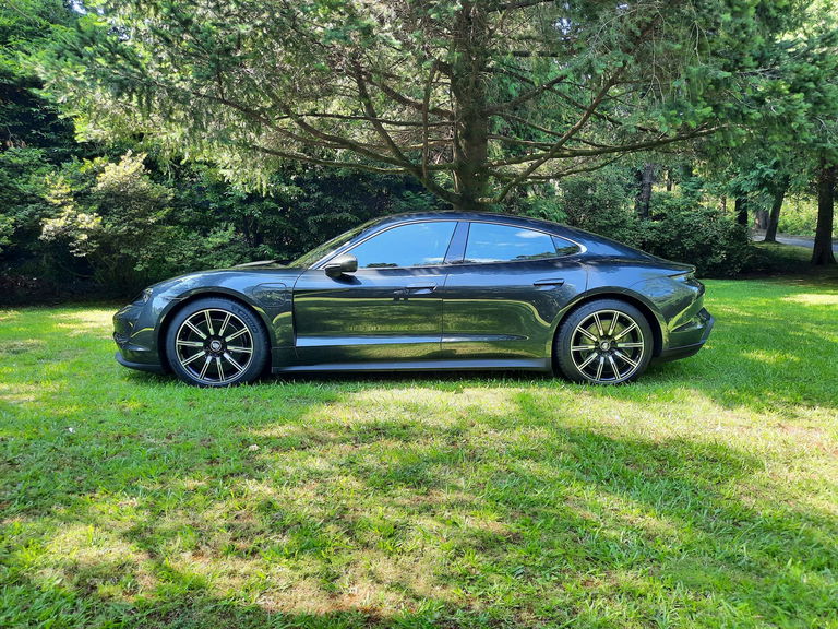 Porsche Taycan 4S