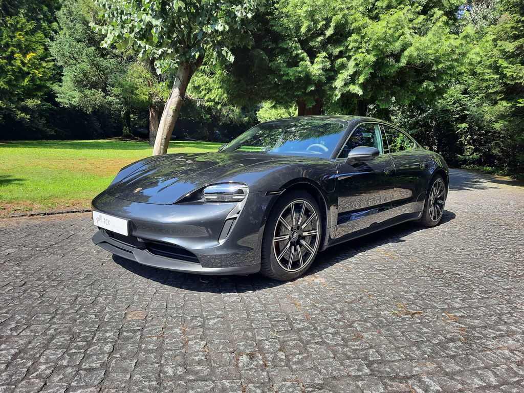 Porsche Taycan 4S