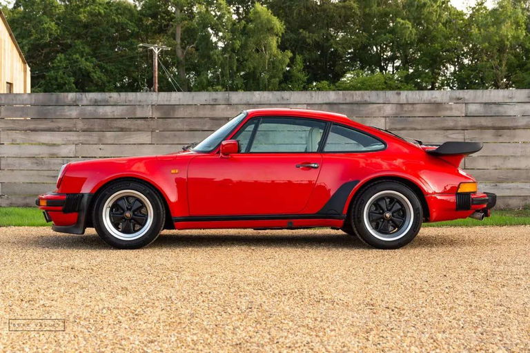 Porsche 911 Carrera 3.2 Supersport