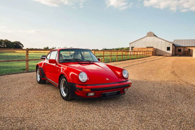 Porsche 911 Carrera 3.2 Supersport