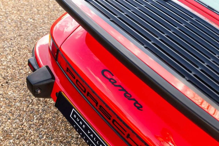 Porsche 911 Carrera 3.2 Supersport