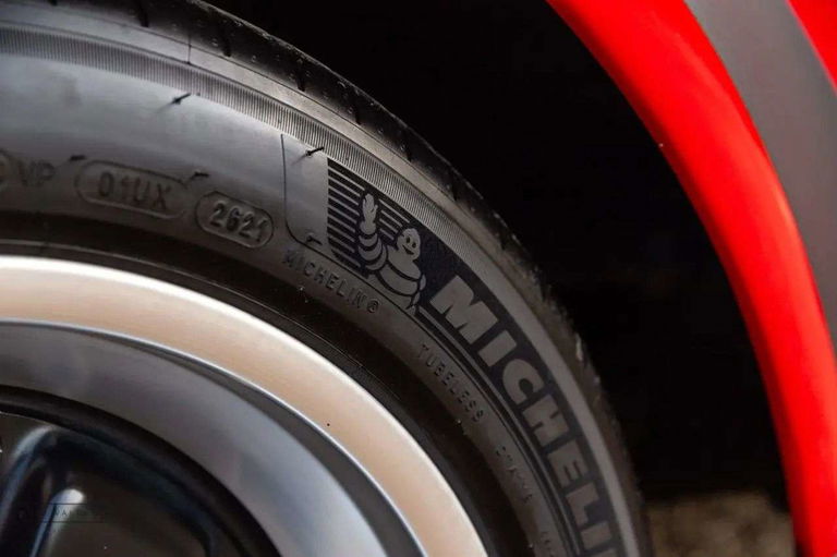 Porsche 911 Carrera 3.2 Supersport