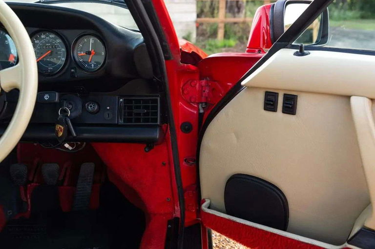 Porsche 911 Carrera 3.2 Supersport