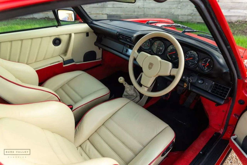 Porsche 911 Carrera 3.2 Supersport