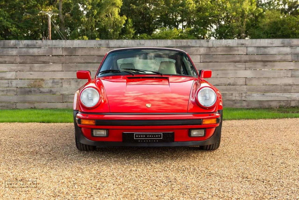 Porsche 911 Carrera 3.2 Supersport
