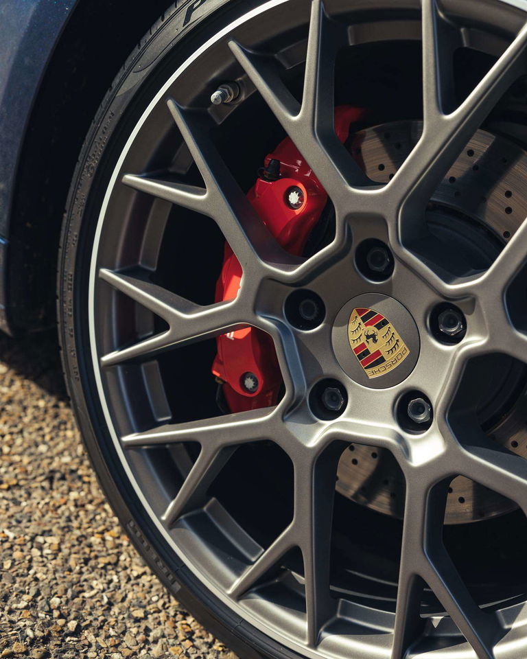 Porsche 992 Carrera 4S