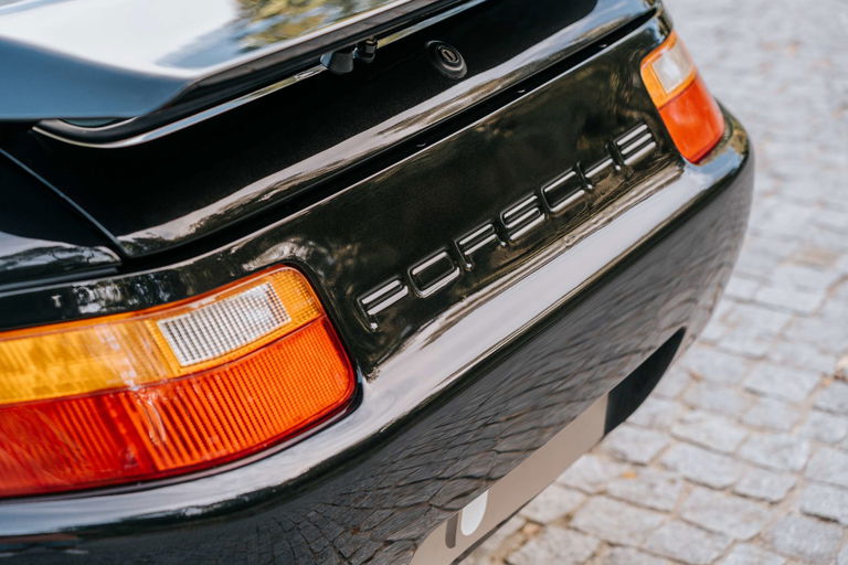Porsche 928 GT