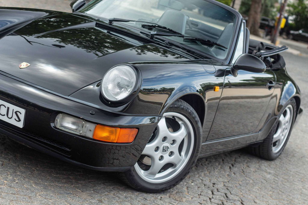 Porsche 964 Carrera 4