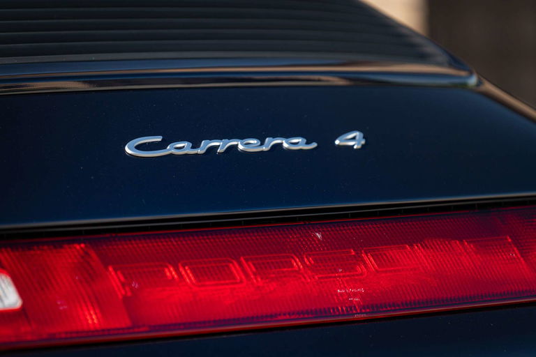 Porsche 993 Carrera 4