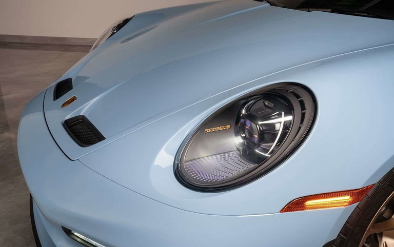 Porsche 992 GT3 Touring