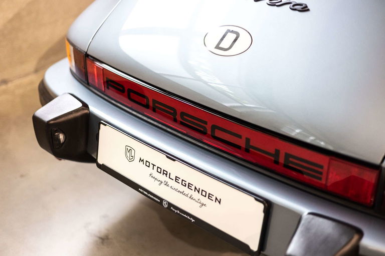 Porsche 911 Carrera 3.2