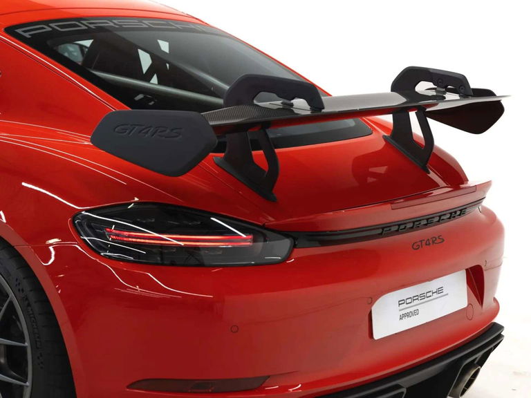 Porsche 718 Cayman GT4 RS