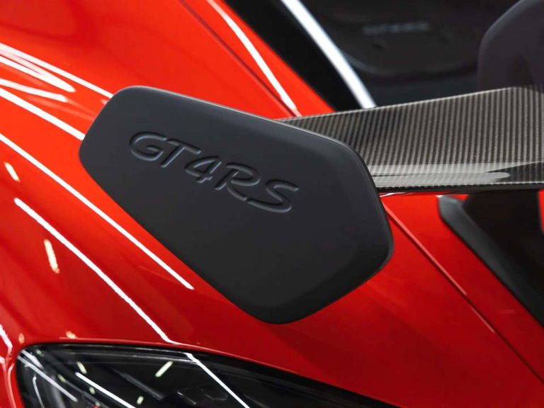 Porsche 718 Cayman GT4 RS