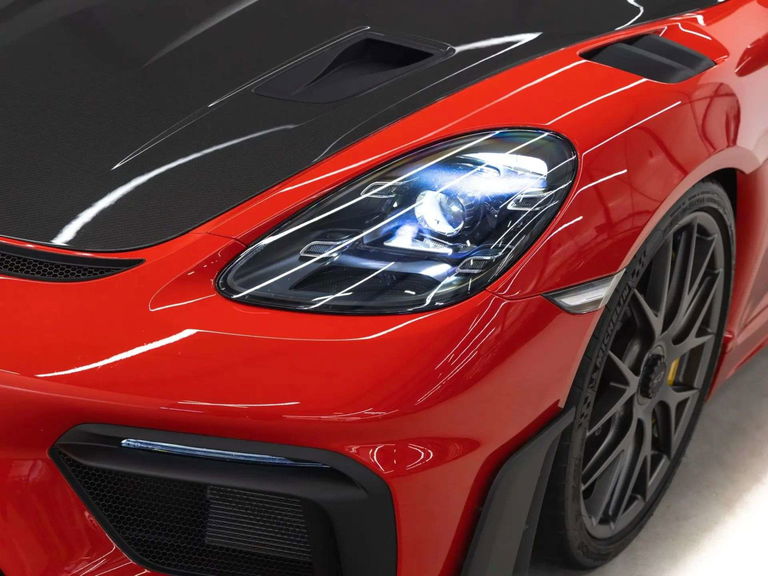 Porsche 718 Cayman GT4 RS