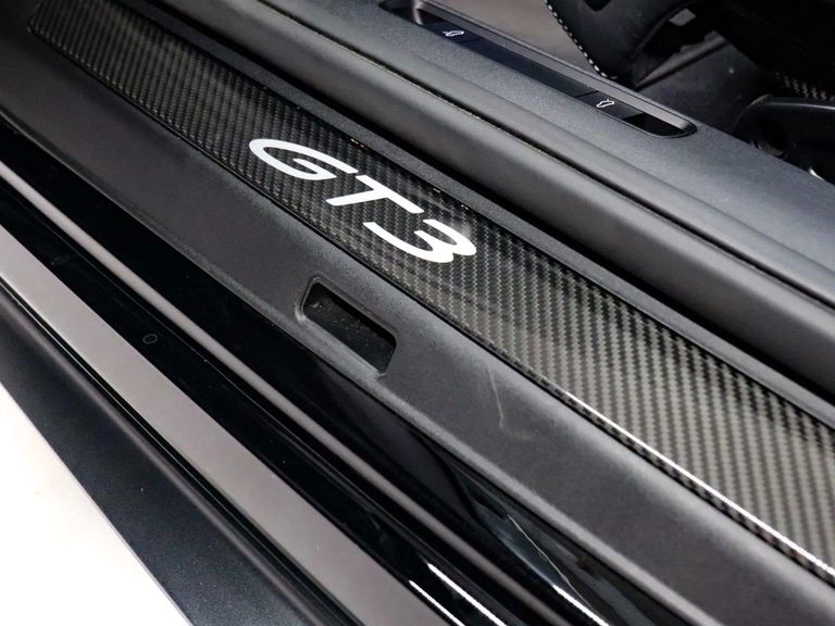 Porsche 992 GT3 Touring