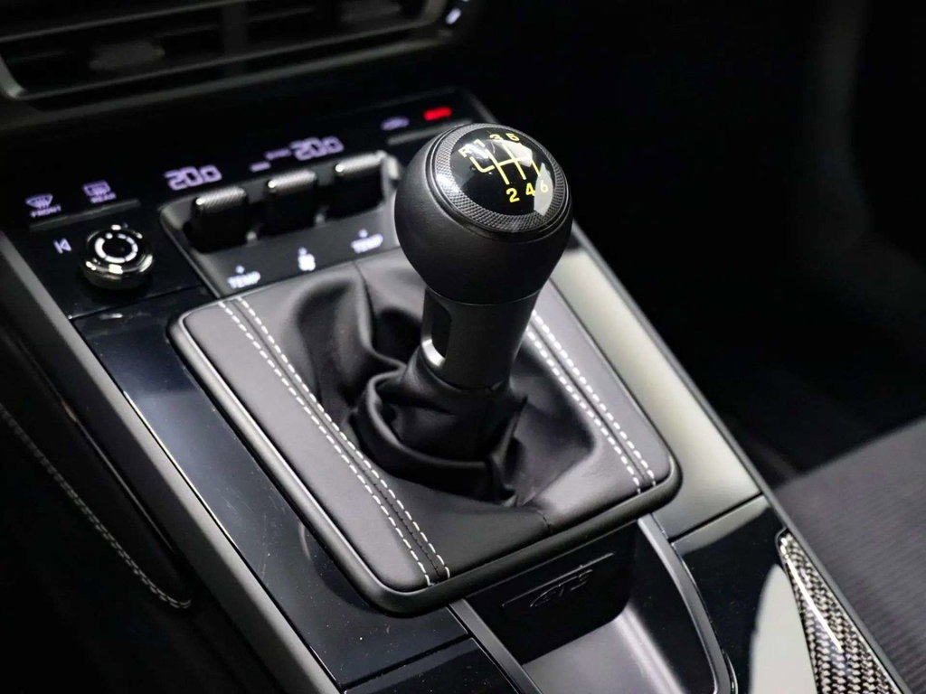 Porsche 992 GT3 Touring