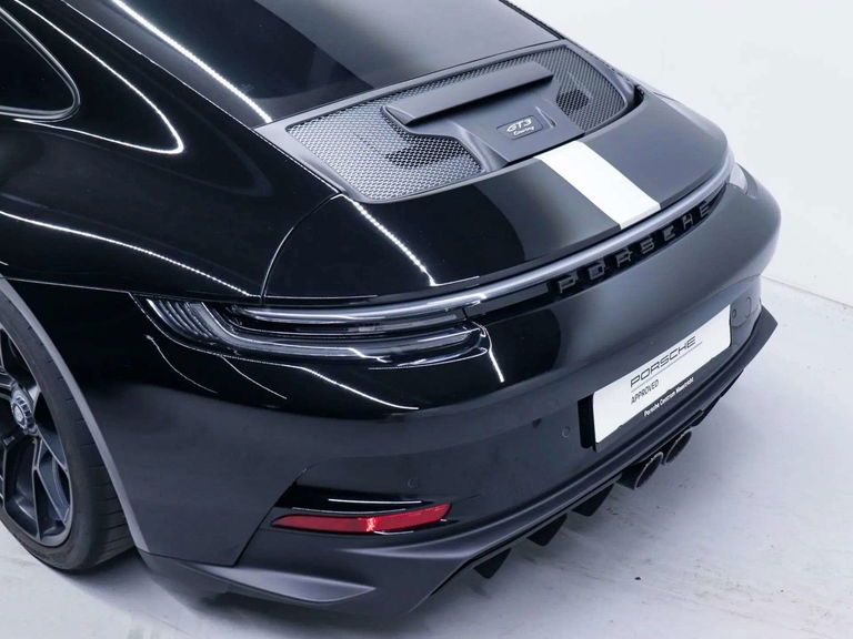 Porsche 992 GT3 Touring