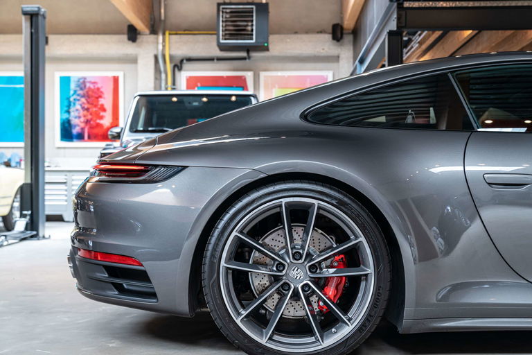 Porsche 992 Carrera 4S