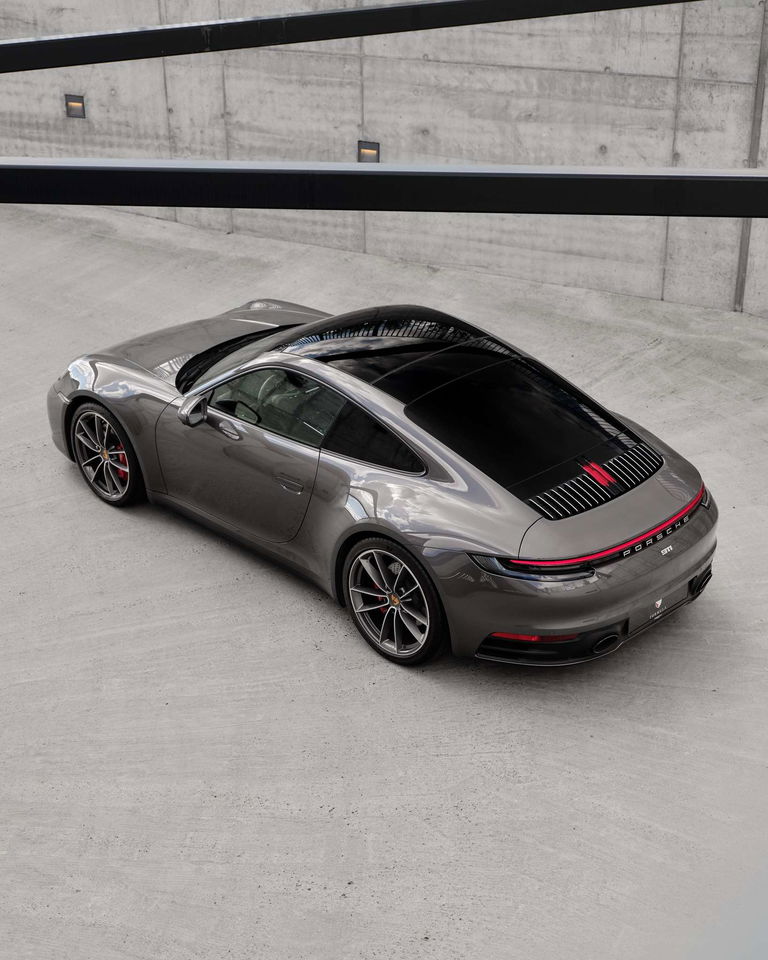 Porsche 992 Carrera 4S