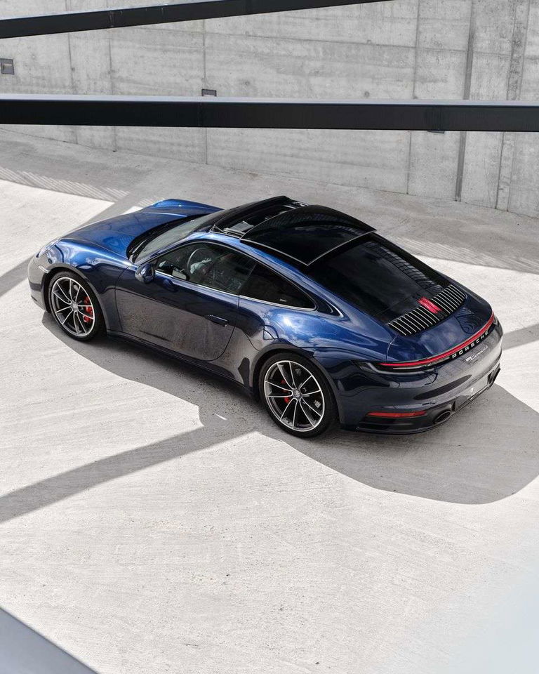Porsche 992 Carrera 4S