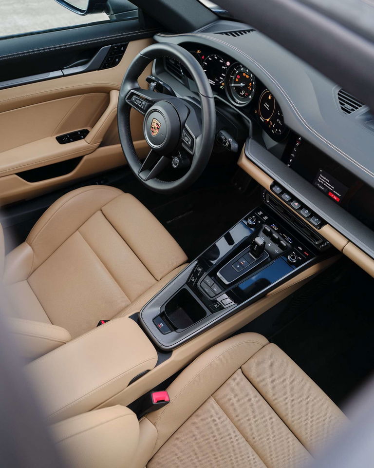 Porsche 992 Carrera 4S