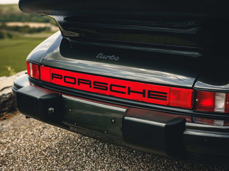 Porsche 911 Turbo 3.3