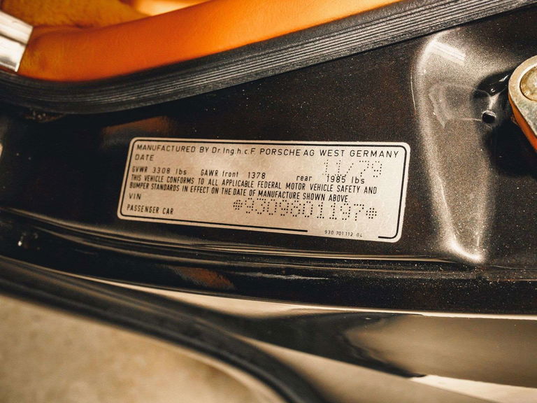 Porsche 911 Turbo 3.3