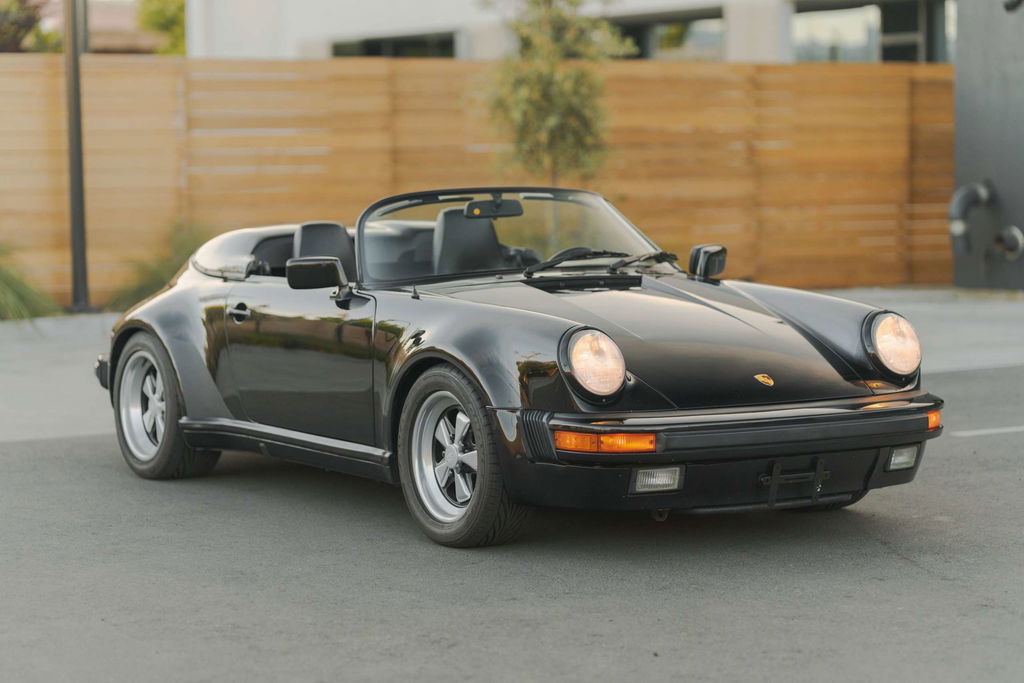 Porsche 911 Carrera 3.2 Speedster (US)