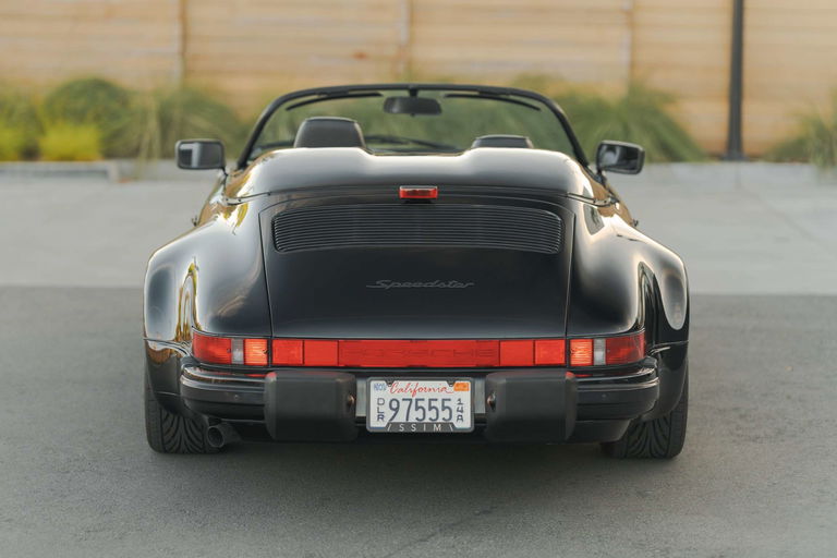 Porsche 911 Carrera 3.2 Speedster (US)