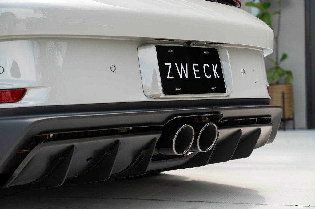 Porsche 992 GT3 Touring