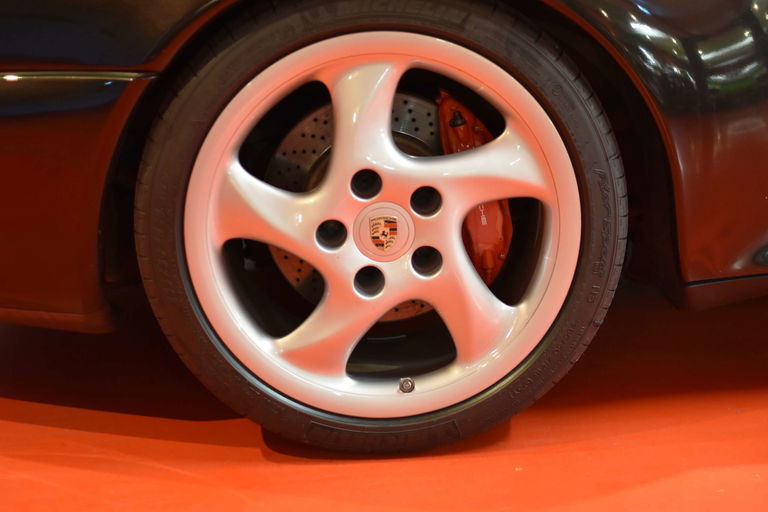 Porsche 993 Carrera 4S