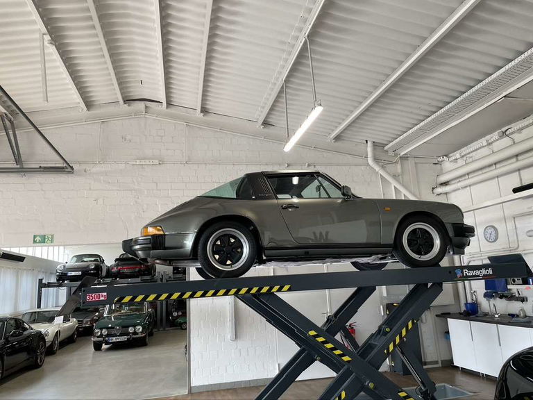 Porsche 911 Carrera 3.2