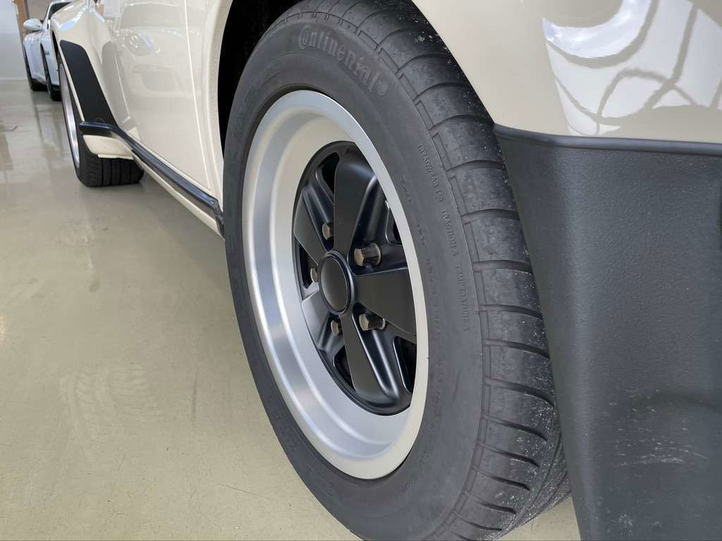 Porsche 911 Carrera 3.2 WTL