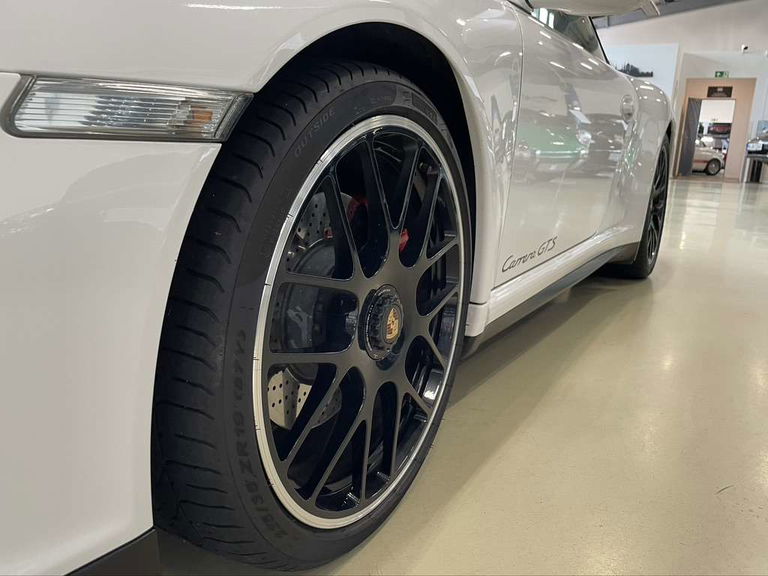 Porsche 997.2 Carrera GTS