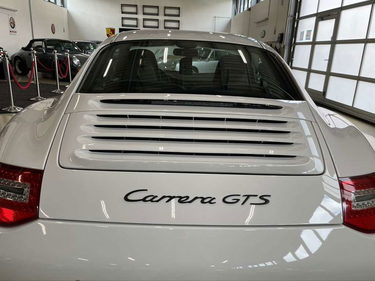 Porsche 997.2 Carrera GTS